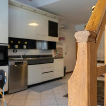 Ol Vege Casa In Centro Storico Appartement Scanzorosciate Buitenkant foto